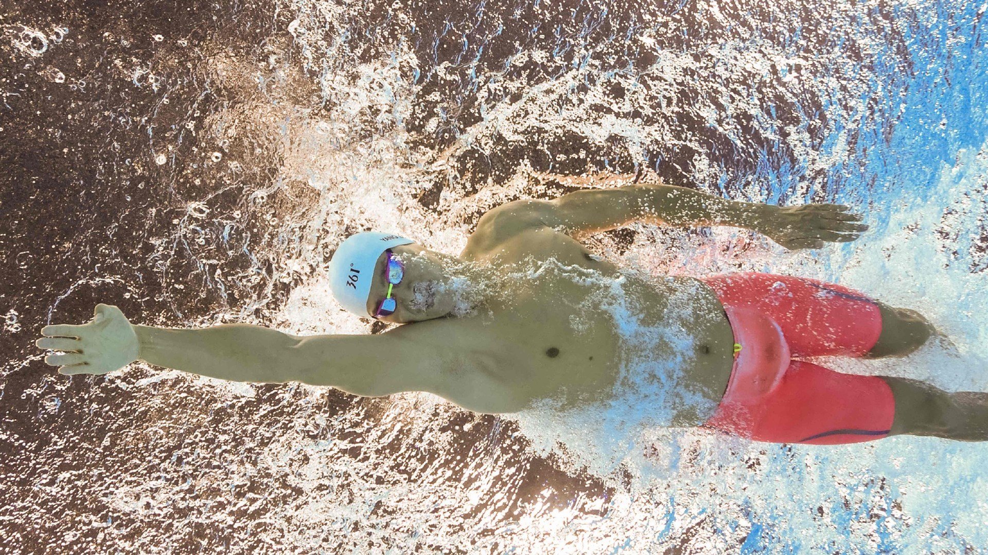 《英雄联盟》预选战火热进行，冠军逐步浮现！